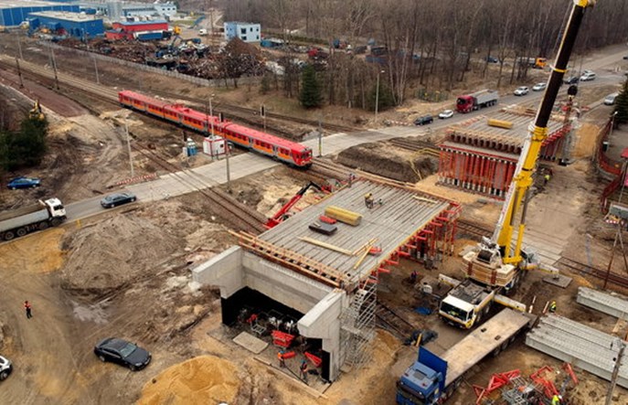 Inwestycyjny poślizg PLK. W 2018 roku wykonano tylko trzy czwarte planu KPK