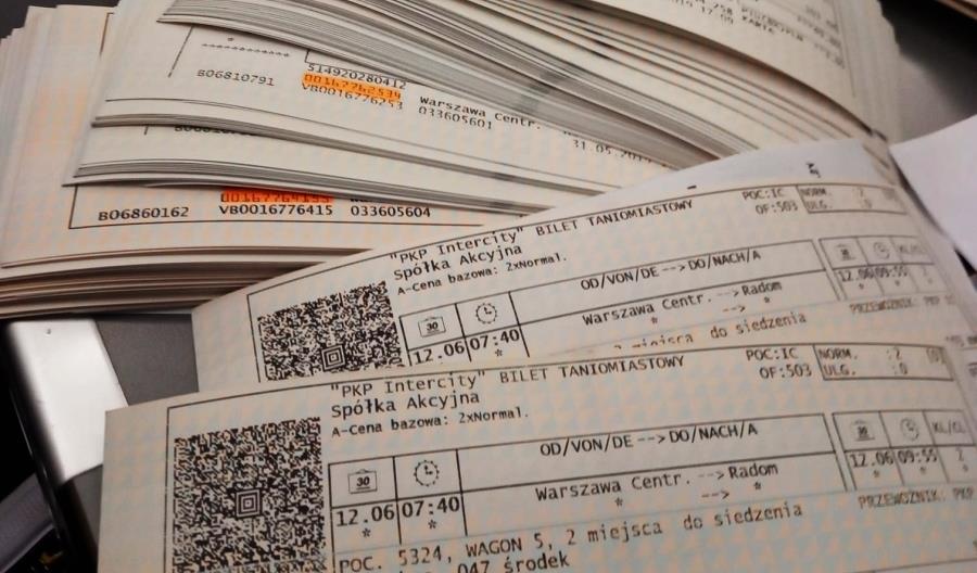 Pasażer kupił ponad 300 biletów do Radomia. Później chciał je zwrócić. Po co? Pasażer kupił ponad 300 biletów do Radomia. Później chciał je zwrócić. Po co?