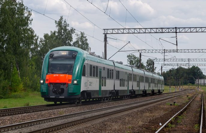 Sześcioczłonowy DP6 Pesy na testach [foto]