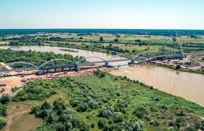 Adamczyk: Zmieniamy projekt Rail Baltica na prośbę Komisji Europejskiej. Będzie 250 km/h?