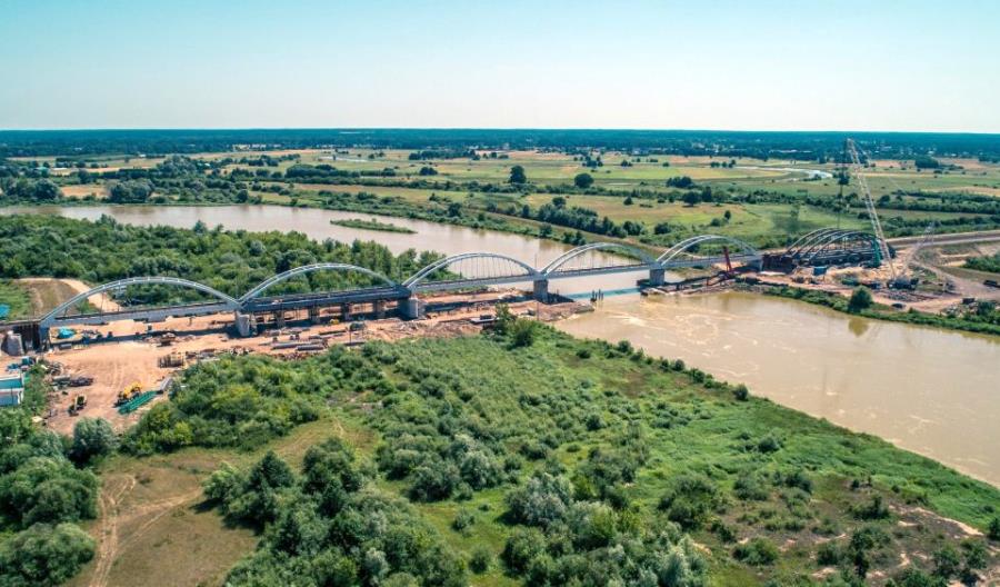 Adamczyk: Zmieniamy projekt Rail Baltica na prośbę Komisji Europejskiej. Będzie 250 km/h? Adamczyk: Zmieniamy projekt Rail Baltica na prośbę Komisji Europejskiej. Będzie 250 km/h?