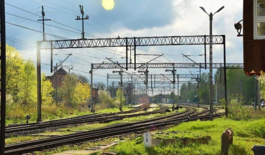 Nawet ogryzek linii 221 przekracza budżet PKP PLK Nawet ogryzek linii 221 przekracza budżet PKP PLK