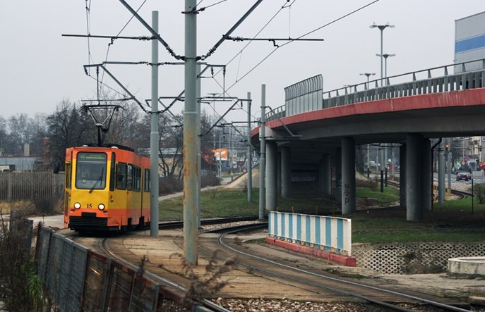 Łódzkie tramwaje podmiejskie: Kradzież infrastruktury i podwykonawca MPK