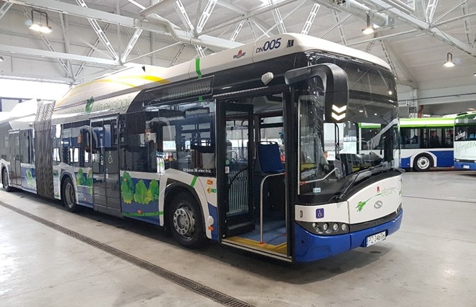 Kraków testuje przegubowego elektrycznego solarisa