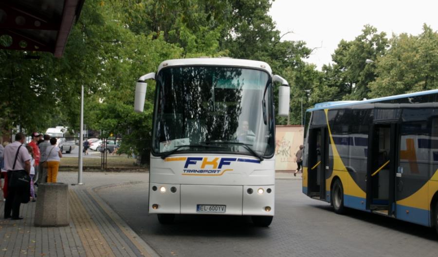 Łódź – Kutno: PLK otwiera linię, ale... to nie koniec komunikacji zastępczej Łódź – Kutno: PLK otwiera linię, ale... to nie koniec komunikacji zastępczej