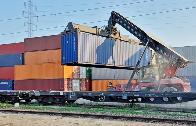 Urząd Transportu Kolejowego wspiera transport intermodalny