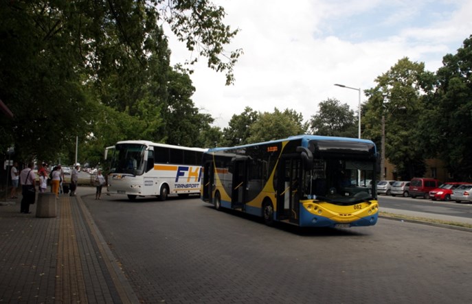 Łódź – Kutno: Autobus PR zamiast pociągu dla czytelności rozkładu