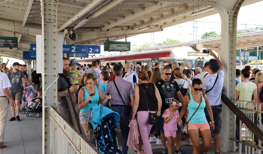 Koleje Śląskie: 15 sierpnia pojechało z nami 100 tysięcy pasażerów Koleje Śląskie: 15 sierpnia pojechało z nami 100 tysięcy pasażerów