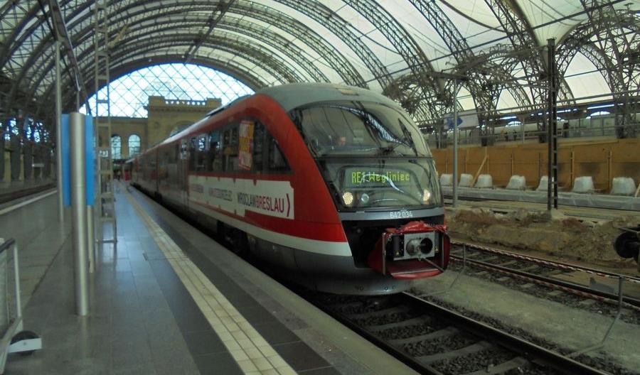 Ile pociągów jeździ z Polski do Niemiec? Ile pociągów jeździ z Polski do Niemiec?