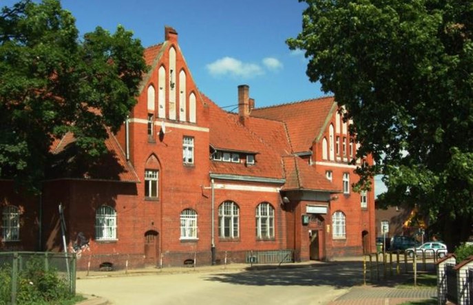 Pszczółki: Przetarg na przebudowę zabytkowego dworca