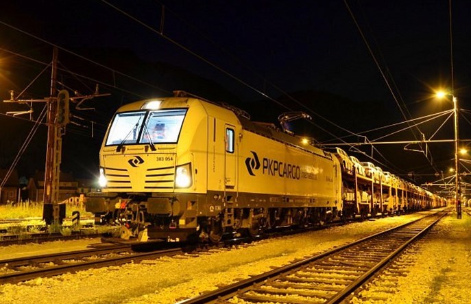 Pierwszy pociąg AWT w Słowenii