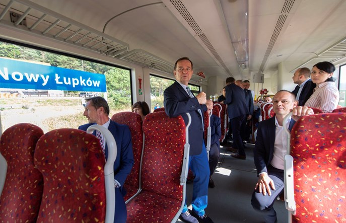 Resort infrastruktury chwali połączenia w Bieszczady i na Słowację. Jest się z czego cieszyć?