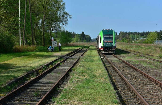Podlaskie: Całoroczne pociągi do Walił? „Nie ma taboru i kadr”
