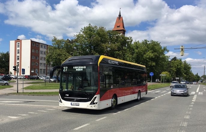 Inowrocławskie autobusy na jazdach testowych w Gdyni i Wrocławiu