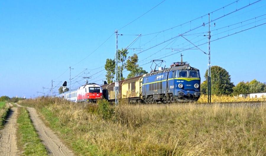 Dobre wyniki kolei pasażerskiej w lipcu. Towary znów pod kreską Dobre wyniki kolei pasażerskiej w lipcu. Towary znów pod kreską