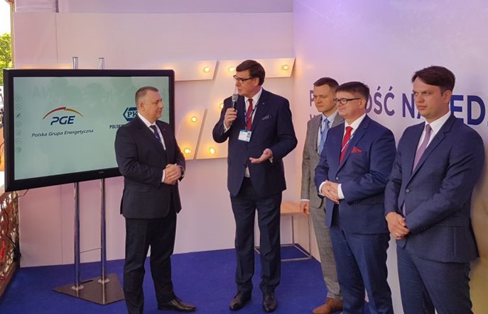 PGE planuje budowę instalacji fotowoltaicznych na gruntach PKP