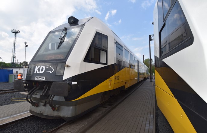 Odbudowa linii kolejowej do Bielawy wstrzymana