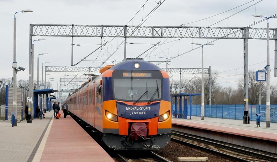 Fundusz Kolejowy zostaje. Dofinansuje też połączenia na styku województw Fundusz Kolejowy zostaje. Dofinansuje też połączenia na styku województw