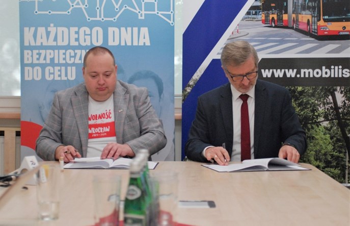 MPK Wrocław podpisał umowę z Mobilisem. Więcej autobusów na ulicach
