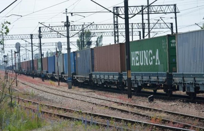 Czy PKP Cargo obejmie udziały w Hatransie?