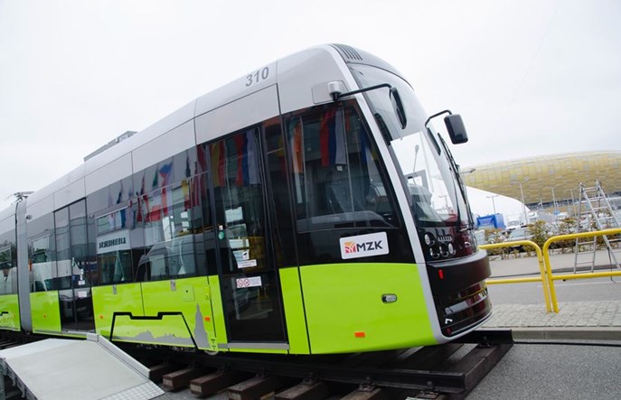 Pesa z finansowaniem z PFR na ćwierć miliarda złotych. Prognozy zysków w przyszłym roku