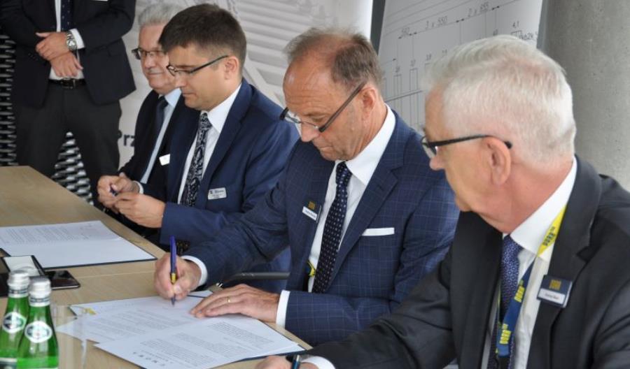 KZN Bieżanów i Porr podpisały umowę; rozjazdy w blokach na Magistralę Węglową KZN Bieżanów i Porr podpisały umowę; rozjazdy w blokach na Magistralę Węglową