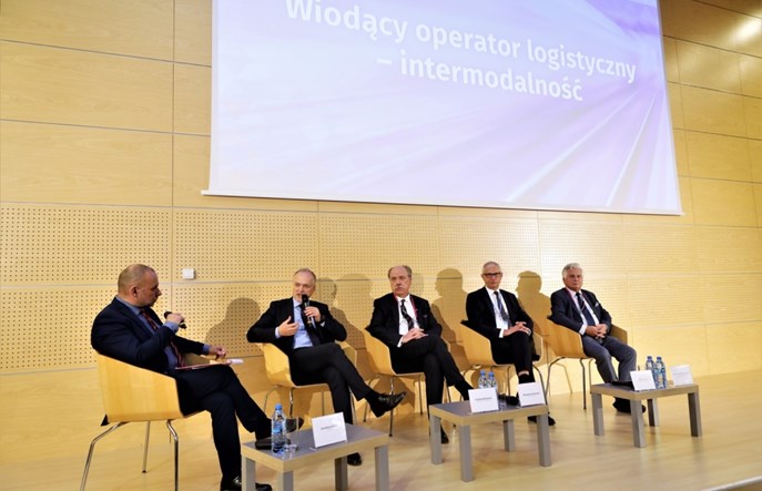 PKP Cargo więcej niż przewoźnikiem