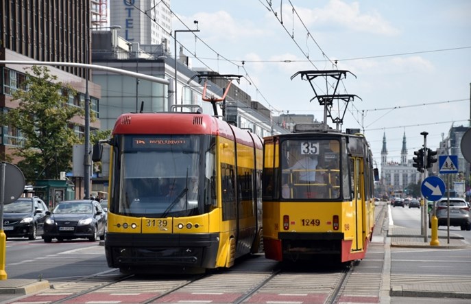 Warszawa. Już w każdym tramwaju jest biletomat