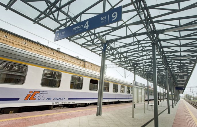 Karty lokalizacji pasażerów w pociągach. Informacja UTK