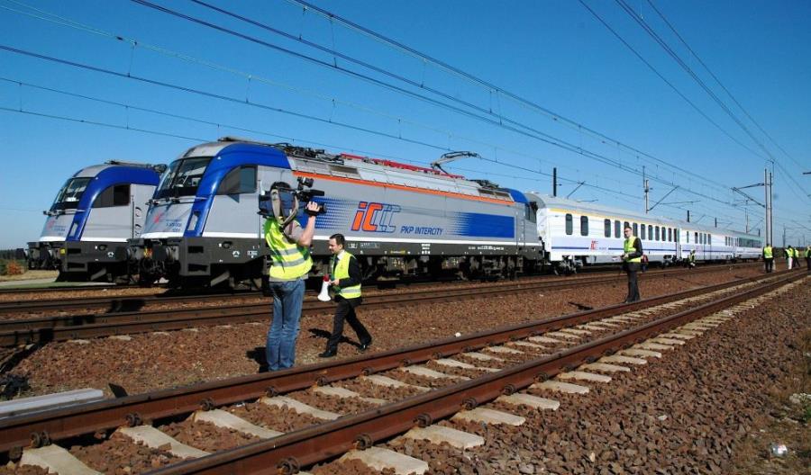 Co nam da ETCS poziomu 2 na Centralnej Magistrali Kolejowej? Co nam da ETCS poziomu 2 na Centralnej Magistrali Kolejowej?