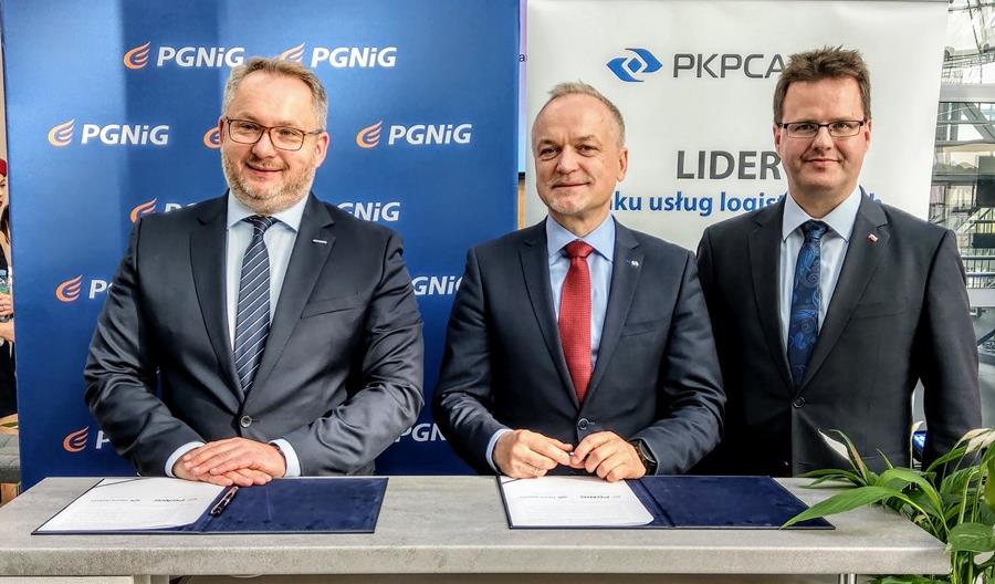 PGNiG i PKP Cargo sprawdzą możliwość przewozu paliwa gazowego LNG za pośrednictwem kolei PGNiG i PKP Cargo sprawdzą możliwość przewozu paliwa gazowego LNG za pośrednictwem kolei