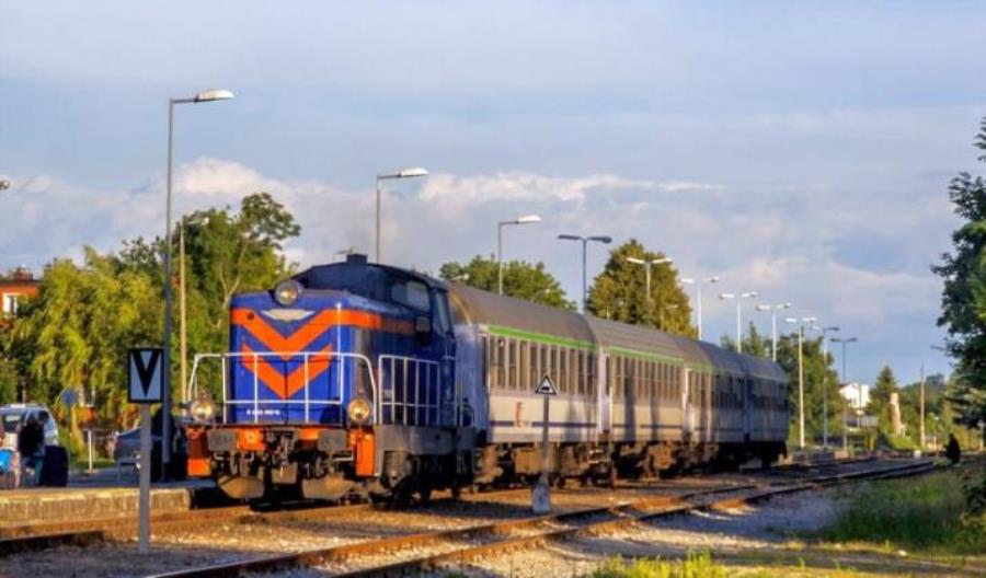 PKP Intercity naprawi 10 lokomotyw manewrowych SM42 PKP Intercity naprawi 10 lokomotyw manewrowych SM42