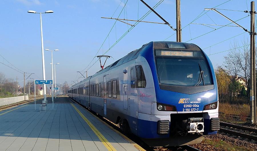 Łódź – Kutno: Powrót pociągów PKP IC opóźniony o cztery miesiące