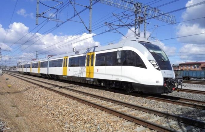 SKM Warszawa chce wynająć pociągi, żeby wzmocnić linię S1. Wrócą sprzedane 14WE?