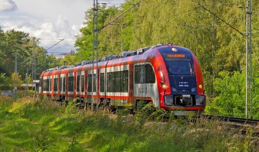 Koleje Wielkopolskie rozszerzają działalność i zatrudniają maszynistów. Są napięcia płacowe w spółce Koleje Wielkopolskie rozszerzają działalność i zatrudniają maszynistów. Są napięcia płacowe w spółce