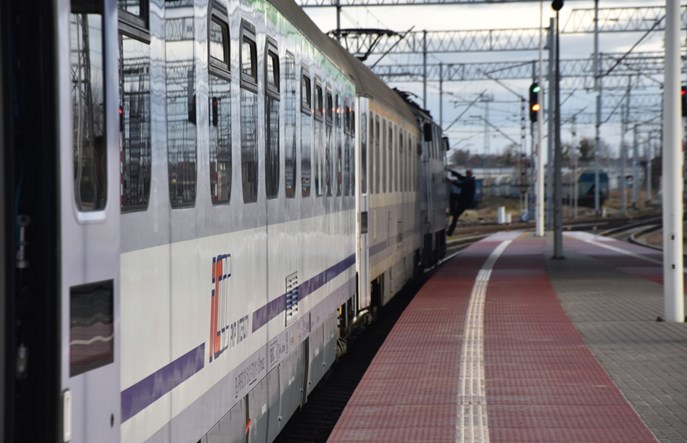 Więcej pociągów na listopadowe święta i wydłużona ważność Biletu Weekendowego