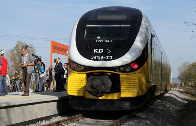 Próba zablokowania reaktywacji pociągów do Bielawy