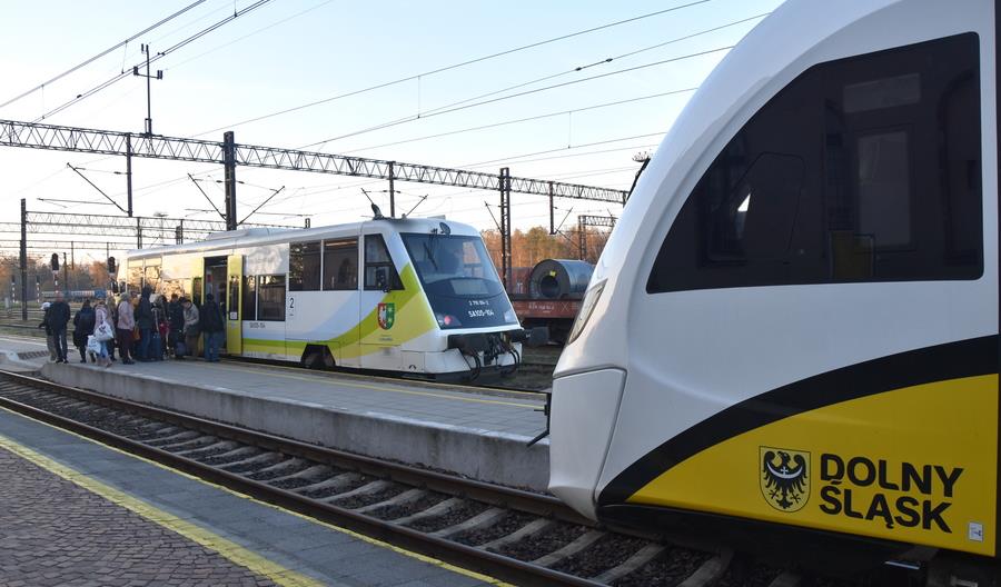 Czy elektrycznym pociągiem dojedziemy do Zgorzelca 15 grudnia? Czy elektrycznym pociągiem dojedziemy do Zgorzelca 15 grudnia?