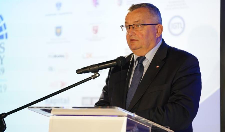 Kongres Kolejowy: Minister Adamczyk przedstawił priorytety na nową kadencję Kongres Kolejowy: Minister Adamczyk przedstawił priorytety na nową kadencję
