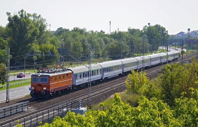 PKP IC wzmocniło pociągi na 11 listopada 211 wagonami