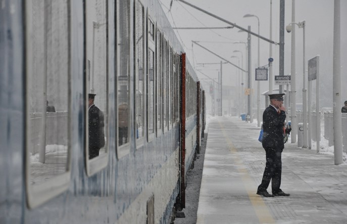 Pociągi PKP Intercity między Krakowem a Katowicami wciąż będą jeździć powoli