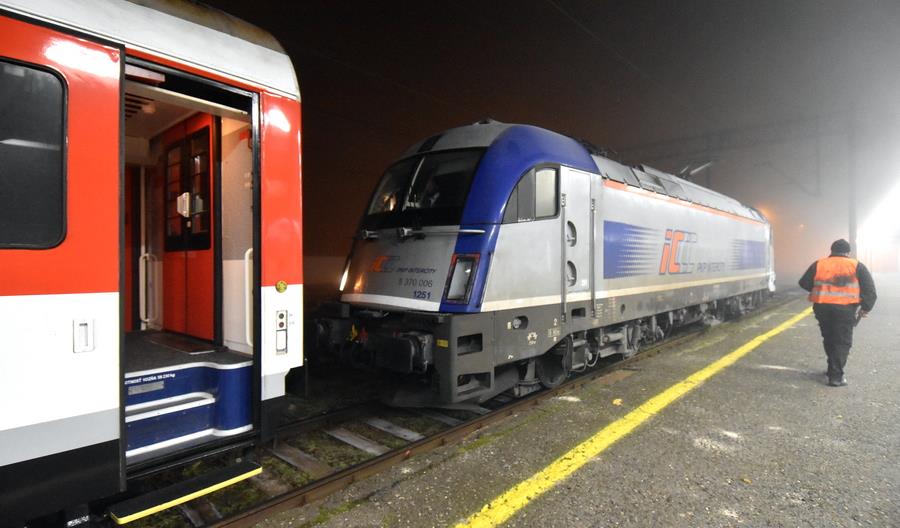 Przetarg na nowe lokomotywy wielosystemowe dla PKP Intercity już za kilka miesięcy Przetarg na nowe lokomotywy wielosystemowe dla PKP Intercity już za kilka miesięcy