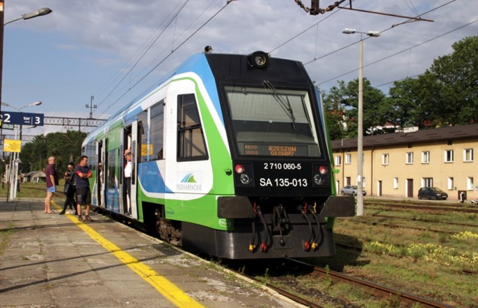 PR nie dojadą do Komańczy i Zagórza. Duże cięcia na Podkarpaciu