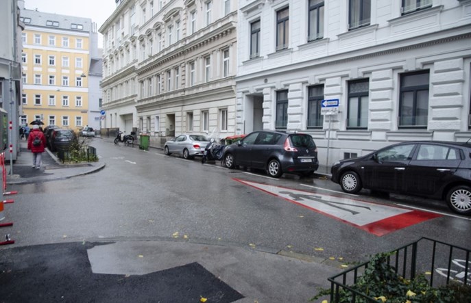 Warszawa. Społecznicy zamkną dla aut ulicę przy jednej ze szkół