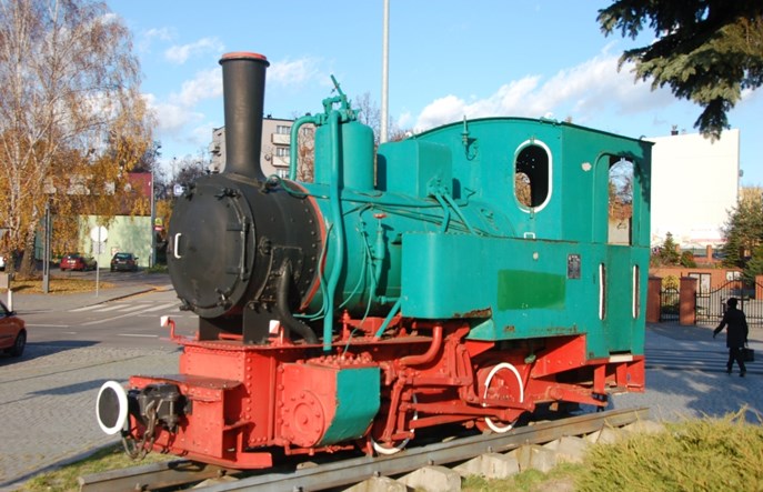 Miłośnicy kolei, stowarzyszenia i samorządy odnawiają parowozy w całej Polsce