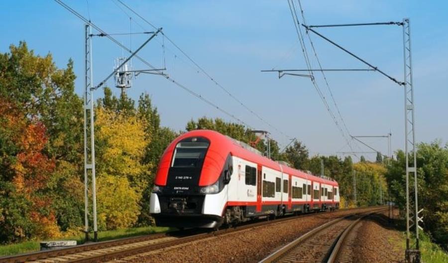 Koleje Wielkopolskie też wprowadzają bilety miesięczne za złotówkę dla służby zdrowia Koleje Wielkopolskie też wprowadzają bilety miesięczne za złotówkę dla służby zdrowia
