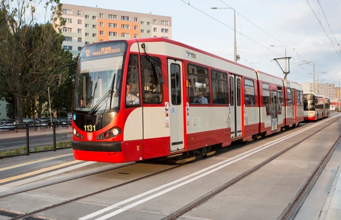 Gdańsk tnie komunikację… za bardzo. Tłok w godzinach szczytu