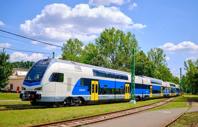Koleje Węgierskie zrealizują opcję na zamówienie kolejnych Kissów od Stadlera