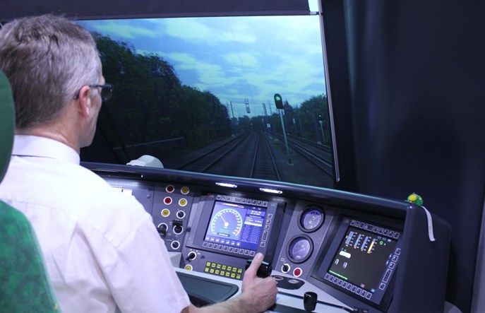 O pracy maszynistów i dyżurnych ruchu już za dwa tygodnie w Warszawie