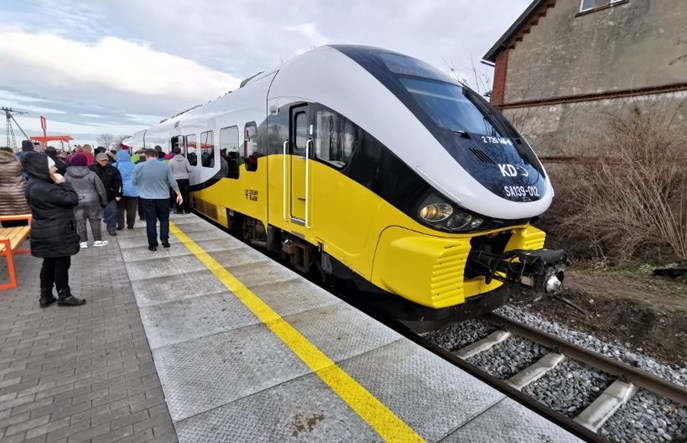 Sejm przyjął nowelizację ustawy o transporcie kolejowym. Ruszy program Kolej Plus 